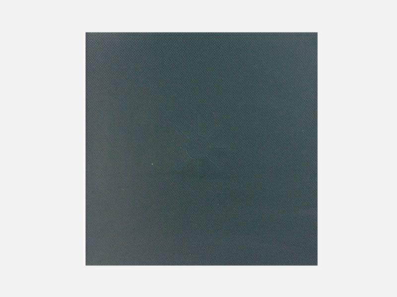 [支柱専用シール]支柱まわりからの防草シート劣化を防ぐ、支柱専用シールがセットになっています。放射状に切り込みが入っているため様々な太さの支柱に合います。直径10?26mmの支柱がご利用いただけます。